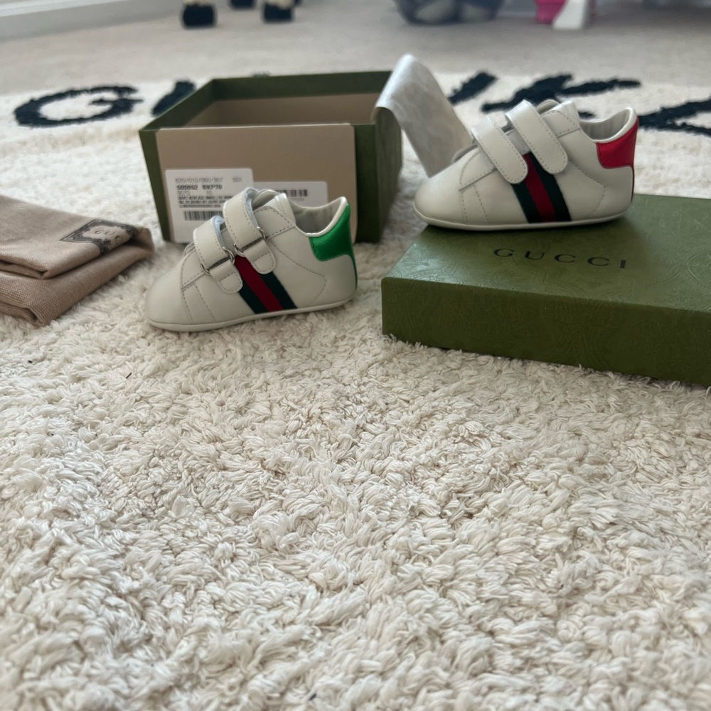 Red, green, &white